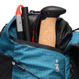 Black Diamond Distance 22 Backpack mit integriertem Fach für faltbare Wanderstöcke