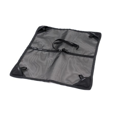 Helinox Groundsheet Einzelansicht mit verstärkten Ecken und mittiger Gurtband Befestigung