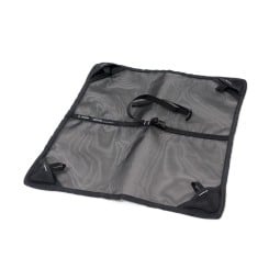 Helinox Groundsheet Einzelansicht mit verstärkten Ecken und mittiger Gurtband Befestigung