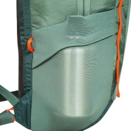 Tatonka Active Pack 15 Leichtrucksack mit abgedeckten Seitentaschen gegen Herausfallen