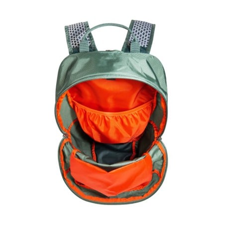 Blick in den Tatonka Active Pack 15 Leichtrucksack hinein