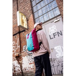 ORTLIEB Velocity Lite 23L Tagesrucksack Cyber Blue unterwegs im Einsatz