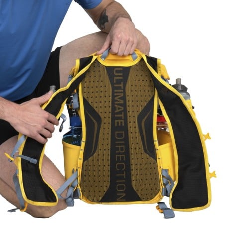 Ultimate Direction Fastpack 20 Rucksack Beacon mit Fastpack Tragesystem