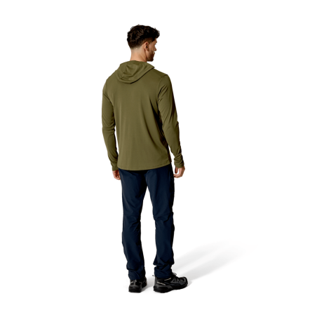 Rab Force Hoody UV-Schutz Langarmshirt Oliv von Model getragen in der Rückansicht