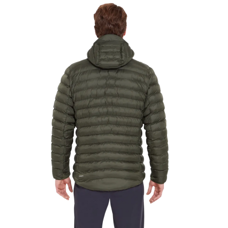 Rab Cirrus Alpine Isolationsjacke Army von Model getragen Rückansicht
