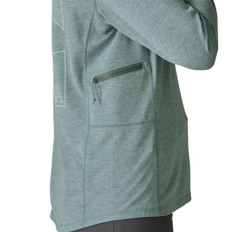 Seitenansicht Patagonia Cap Cool Sun Hoody Peak Visions Damen mit Tasche