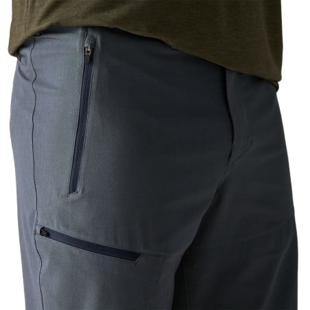 Patagonia Terravia Trail Shorts mit Reißverschlusstasche vorne und am Bein