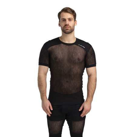 Aclima Woolnet Light T-Shirt von Model getragen Frontansicht