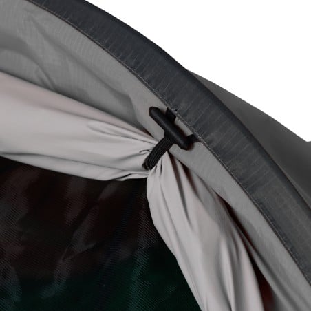 Outdoor Research Helium UL Bivy mit Befestigung für die Kopf-Abdeckung
