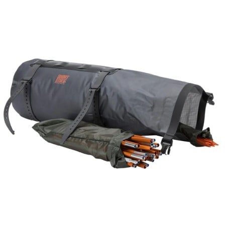 Big Agnes Copper Spur UL2 Bikepack geöffneter Packsack mit Rolltop