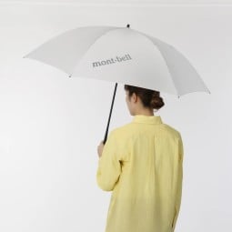 Montbell O.D. Umbrella Carbon 60 Regenschirm im Einsatz