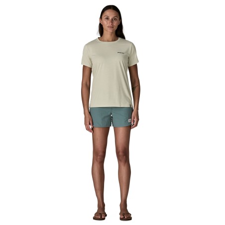 Patagonia Capilene Cool Daily Shirt Damen von Model getragen Frontansicht