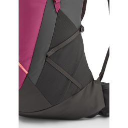 Detailansicht Seitentaschen am Rab Airox ND28L Tagesrucksack Damen Mulberry Black