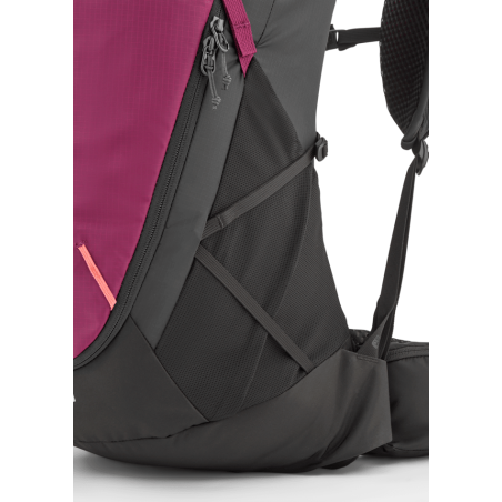 Detailansicht Frontzugriff und Seitentasche am Rückseite Rab Airox ND34L Wanderrucksack Damen Mulberry Black
