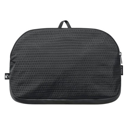 Gossamer Gear Vanish Jet Duffel 58L klein in sich selber verpackbar.