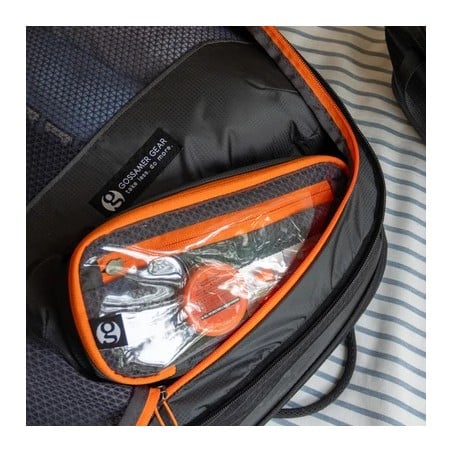 Gossamer Gear Small Clear Cube in einem Rucksack als Organizer eingesetzt