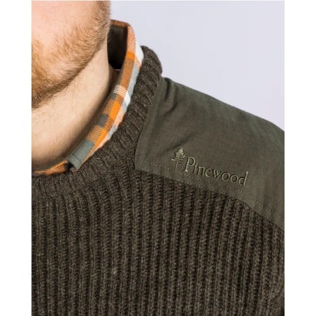 Pinewood Lappland Rough Sweater Wollpullover Detailansicht Schulterverstärkung