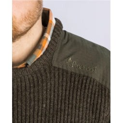 Pinewood Lappland Rough Sweater Wollpullover Detailansicht Schulterverstärkung