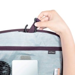 Tatonka Small Travelcare Kulturbeutel mit Haken und mit Inhalt (nicht im Lieferumfang enthalten)