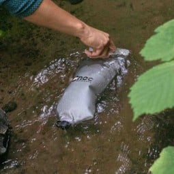 Cnoc VectoX 28 mm Faltflasche Smoky mit breiter Öffnung zum schnellen befüllen