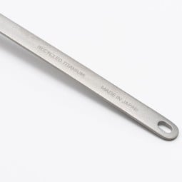 Snow Peak RE Titanium Long Spork Stiel Rückseite im Detail