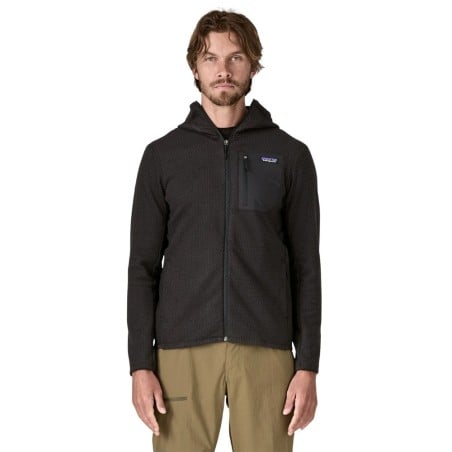Patagonia R1 Air Full-Zip Hoody Black an Modell mit 185 cm in Gr. M