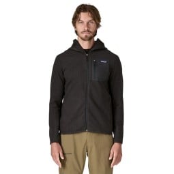 Patagonia R1 Air Full-Zip Hoody Black an Modell mit 185 cm in Gr. M