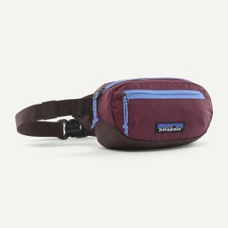 Patagonia Terravia Mini Hip Pack in der Farbe Berry Fig (BYFG)