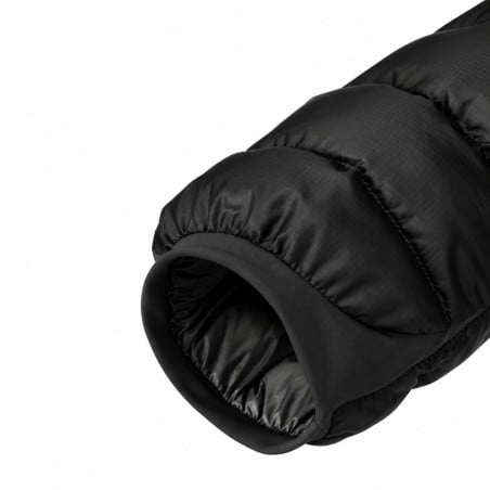 Rab Cirrus Alpine Isolationsjacke Black mit elastischen Armbündchen