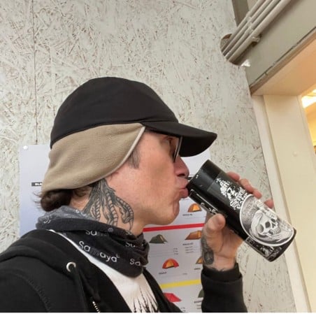 Sealskinz Cantley Wasserdiche Kappe Schwarz Ansicht auf WOTWS-Mitarbeiter