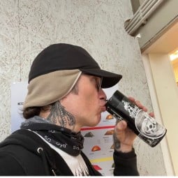 Sealskinz Cantley Wasserdiche Kappe Schwarz Ansicht auf WOTWS-Mitarbeiter