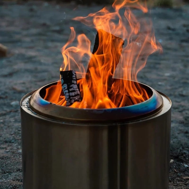 Solo Stove Ranger Feuerschale im Einsatz