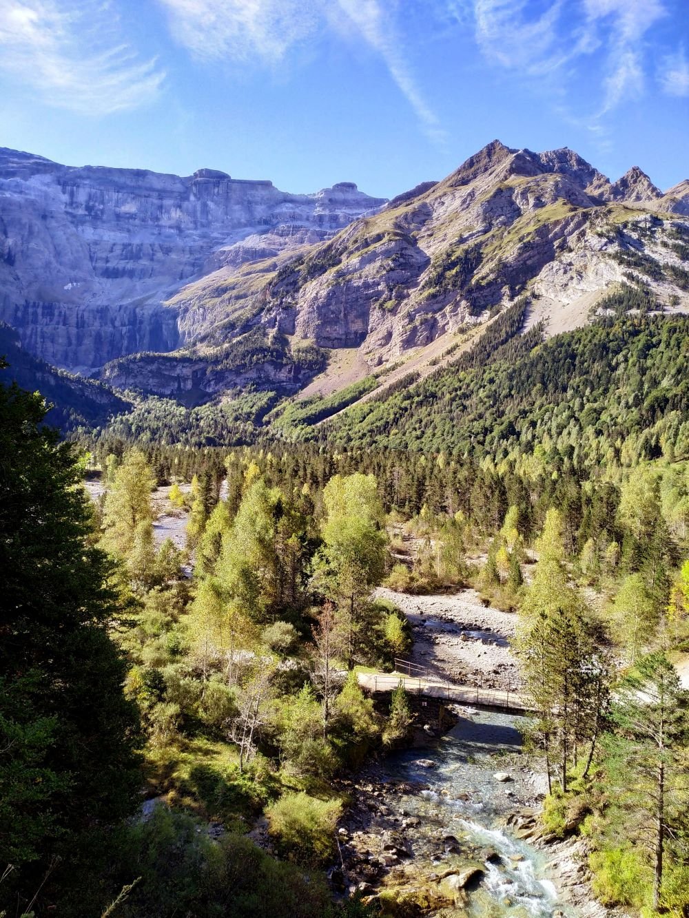 Cirque de Gavarnie in den Pyrenäen am GR10 Wanderweg